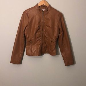 Brown fitted leather jacket